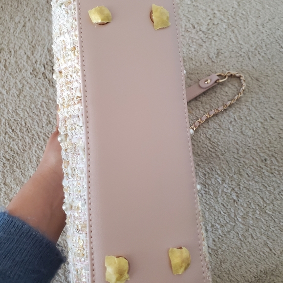 Handbag - Picture 7 of 8